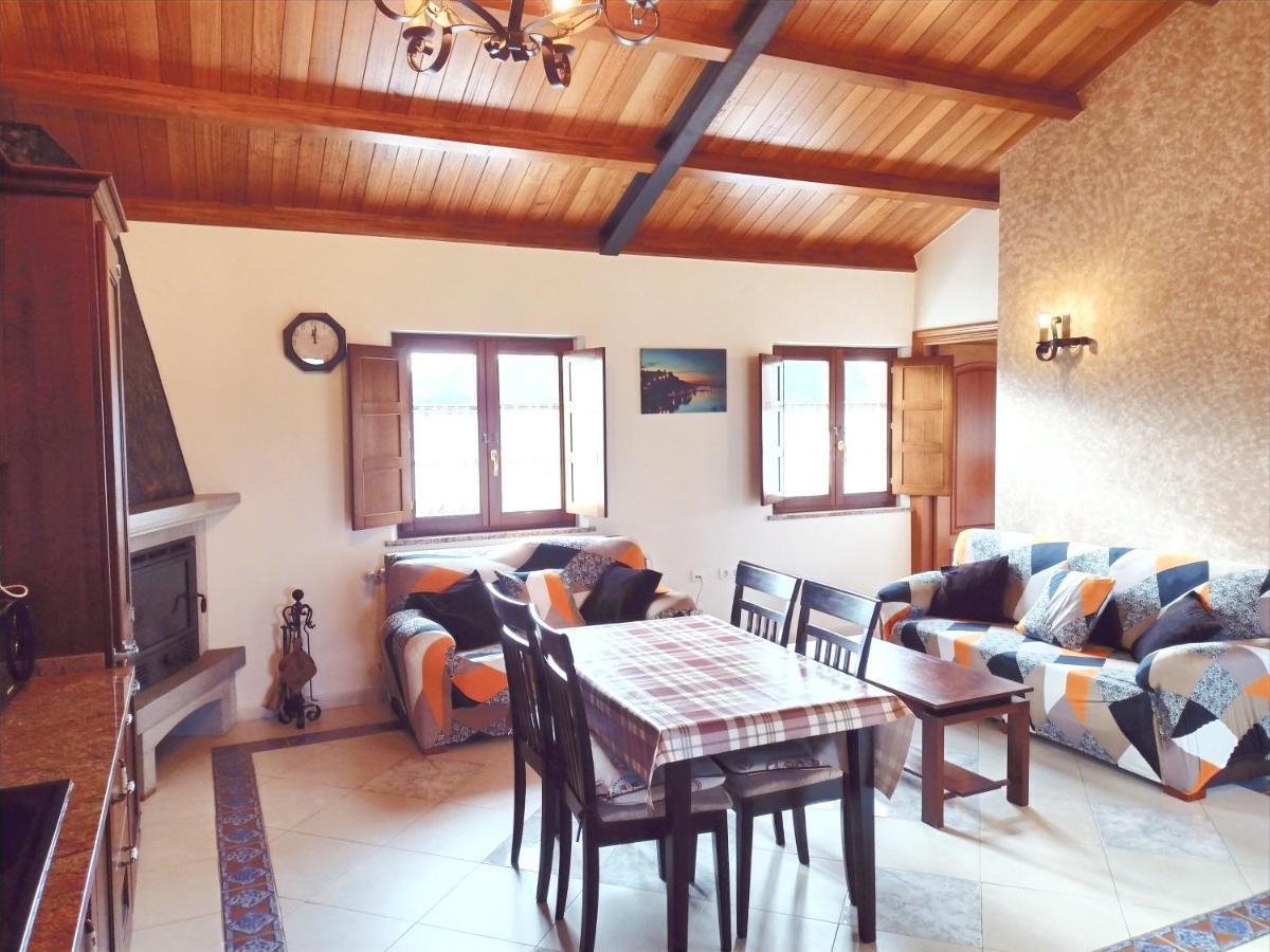 Apartamentos Navalin تابيا دي كاسارييغو المظهر الخارجي الصورة
