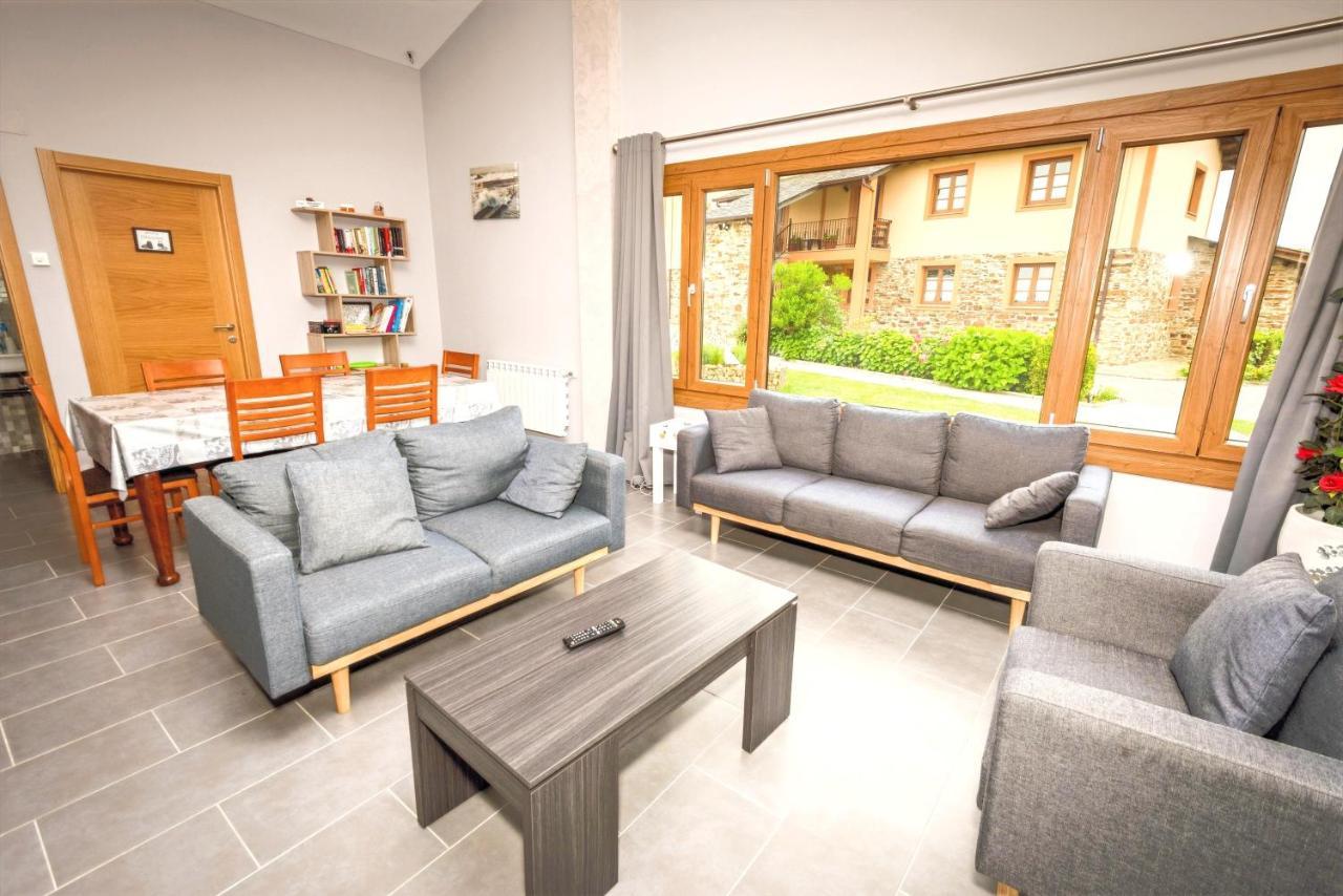 Apartamentos Navalin تابيا دي كاسارييغو المظهر الخارجي الصورة